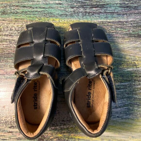 Stride Rite Black Sandals with Adjustable Straps - Picture 4 of 6